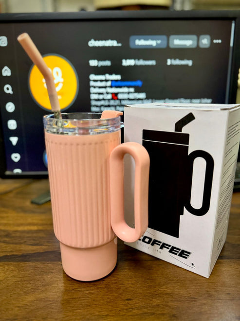 🌸🥤 Pink Ribbed Handle Tumbler – 20 oz Insulated Straw Mug 💖✨