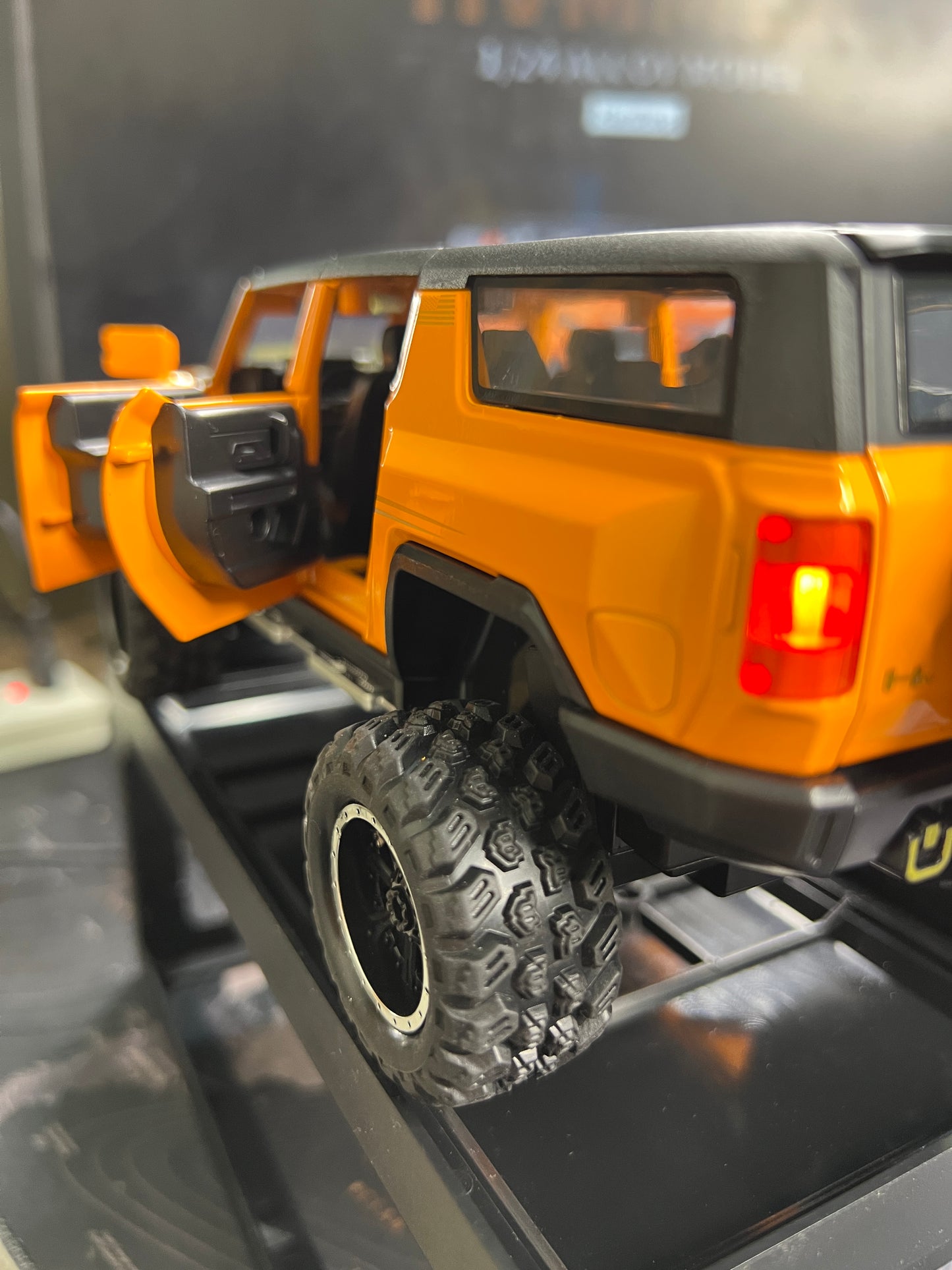 1:24 HUMMER EV Car Alloy Model Diecasts Metal Off-road Vehicles