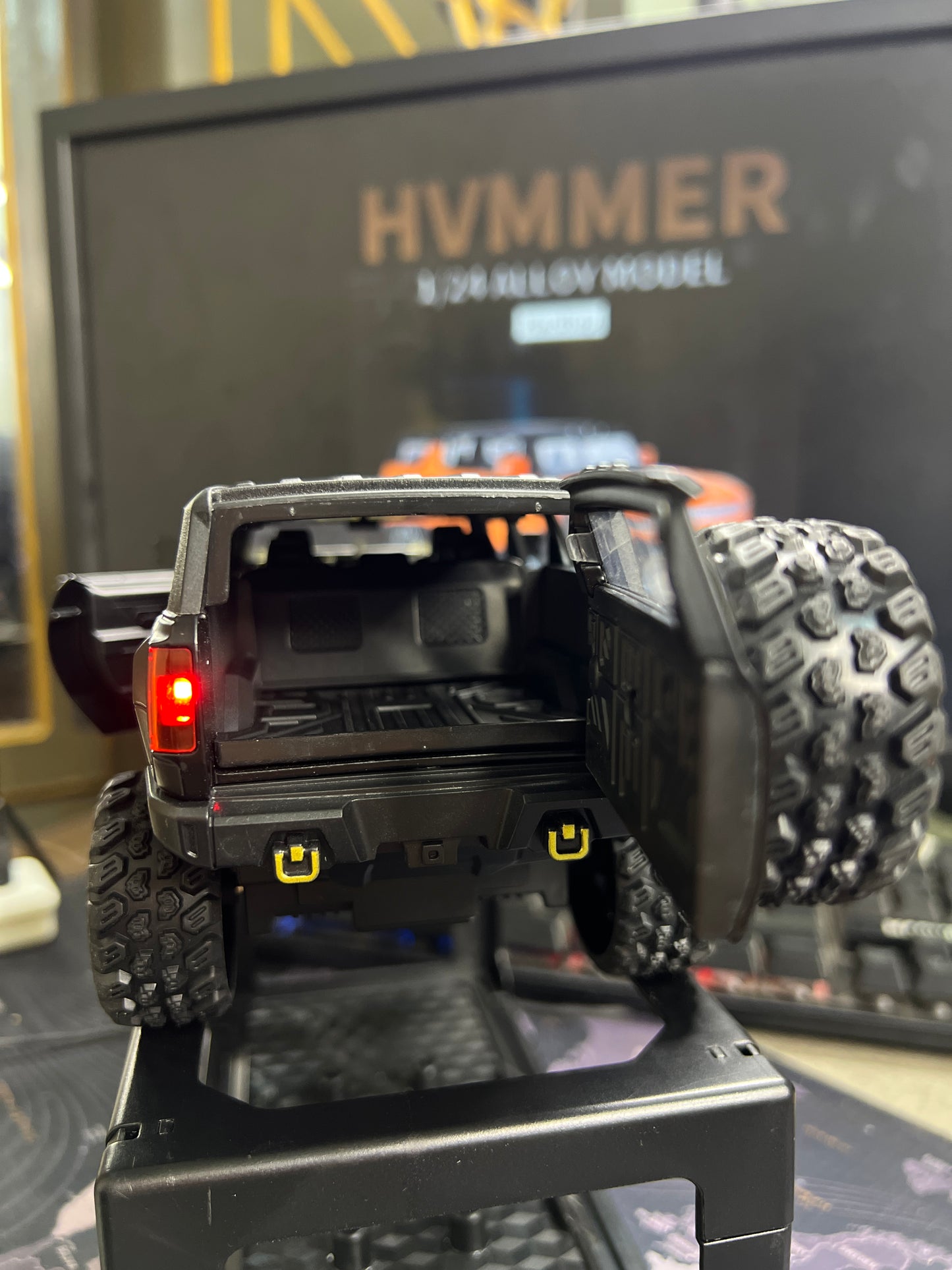 1:24 HUMMER EV Car Alloy Model Diecasts Metal Off-road Vehicles